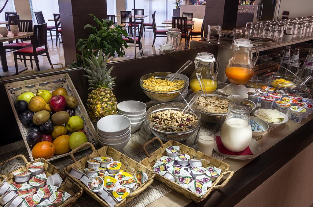 Hotel Capital Rovigo Extérieur photo