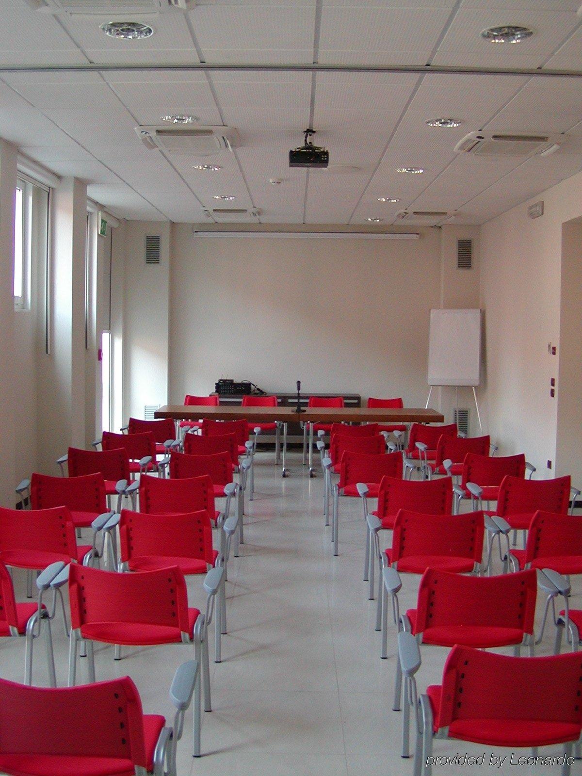 Hotel Capital Rovigo Extérieur photo
